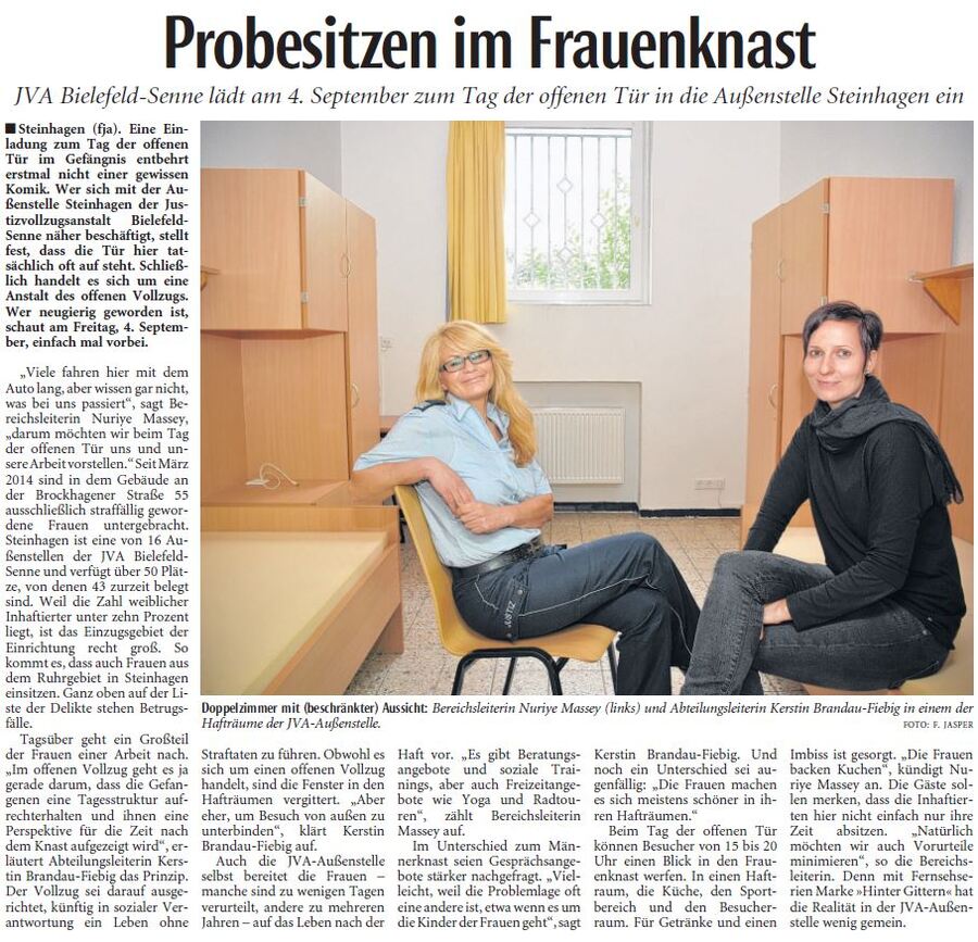 Zeitungsartikel Neue Westfälische vom 26.08.2015 Probesitzen im Frauenknast Zeitungsartikel Neue Westfälische vom 26.08.2015 Probesitzen im Frauenknast